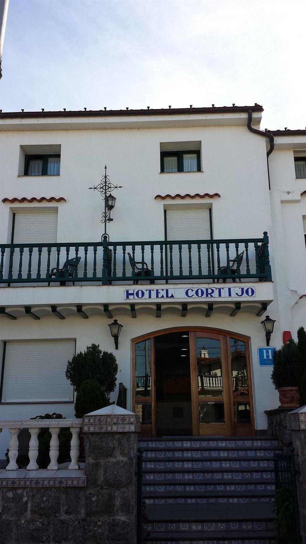 Hotel Cortijo Ларедо Екстер'єр фото